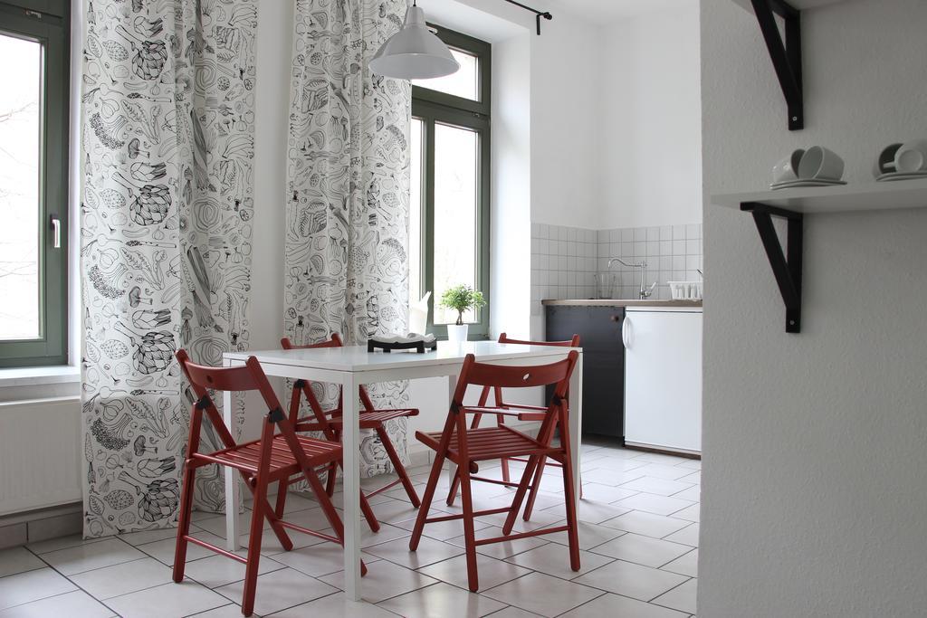 Leon Apartment