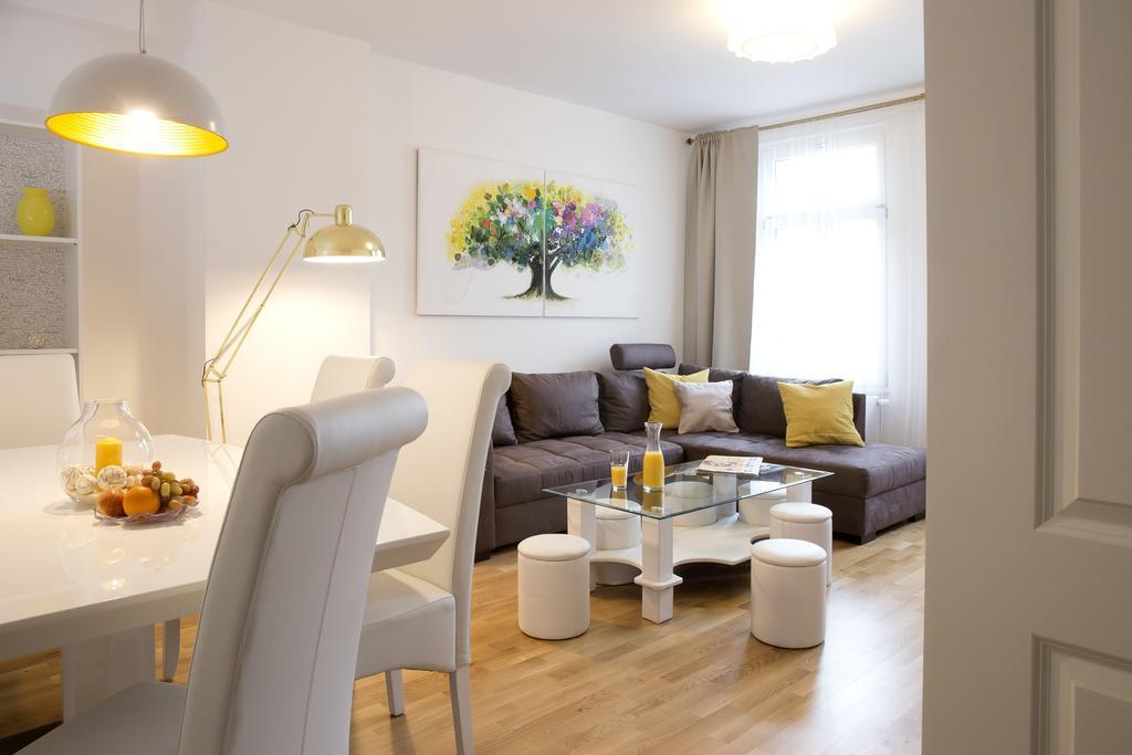 Leon Apartment